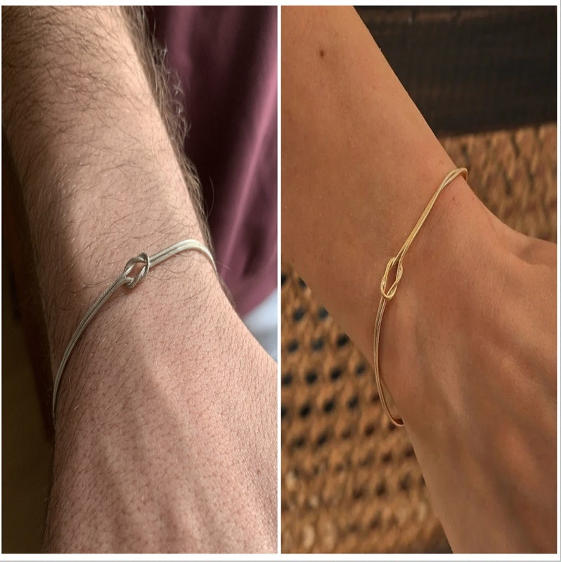 Collier & chaîne ; Bracelet Élégance Intemporelle – Acier Inoxydable avec chaîne ; Finition Or 18K