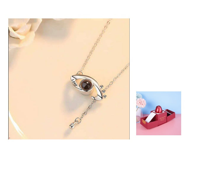 Collier Rose Éternelle – Élégance & Boîte Cadeau Romantique