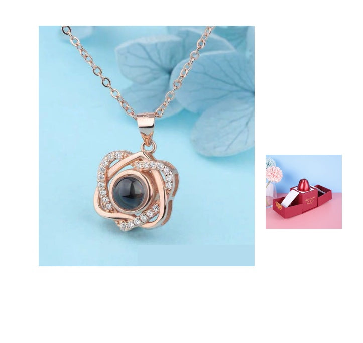 Collier Rose Éternelle – Élégance & Boîte Cadeau Romantique